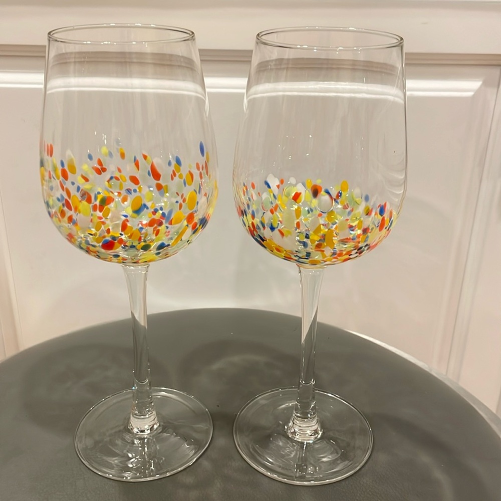 Set of 2 Beautiful Mouth-Blown Splatter on Clear Glass Confetti Wine Glasses